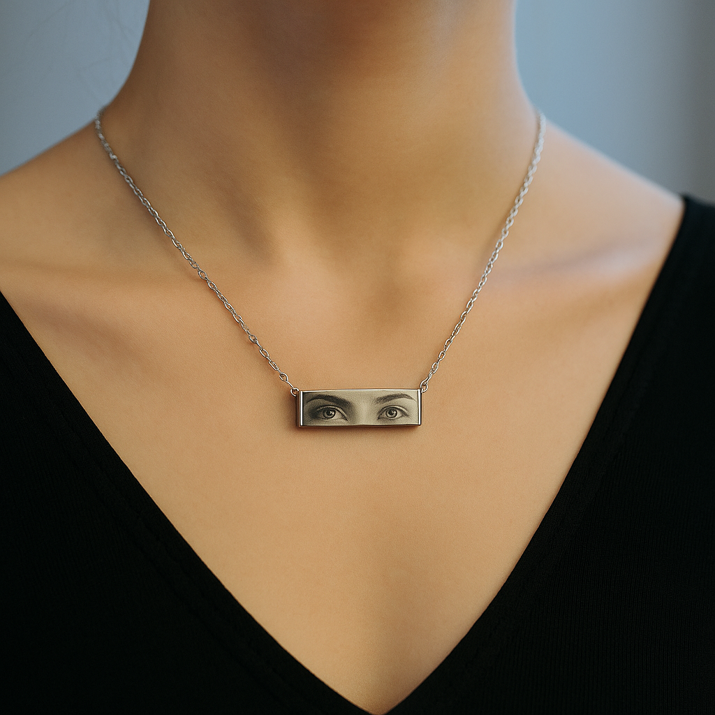 Le-pouvoir-d-un-bijou-personnalisé-avec-le-regard-de-votre-partenaire Eternity