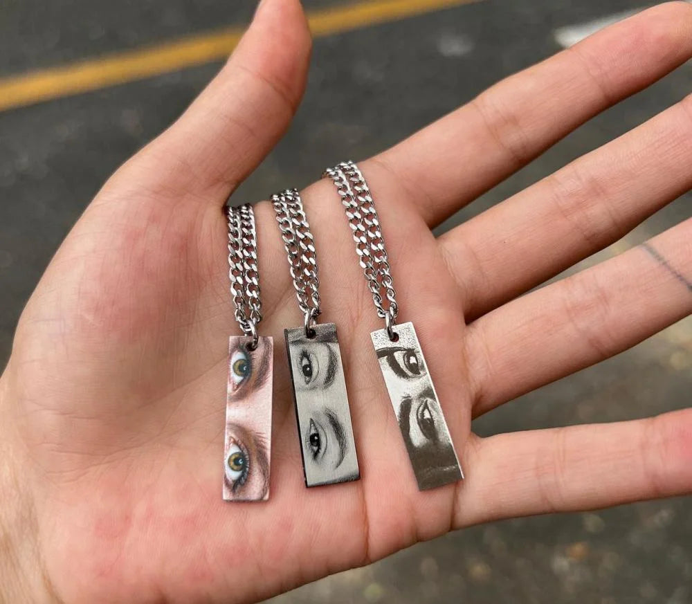 Collier argent yeux personnalisable pour femmes et hommes